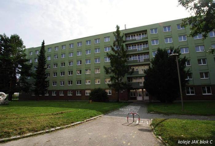 Koleje J.A.Komenskeho Brünn  Kültér fotó