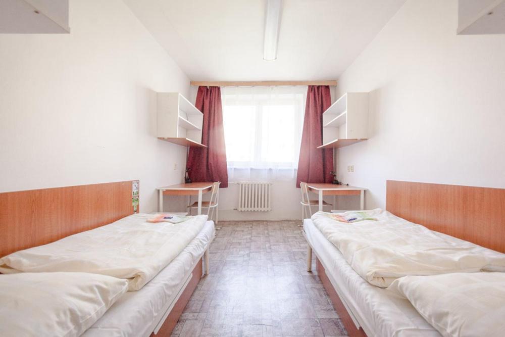 Koleje J.A.Komenskeho Brünn  Kültér fotó