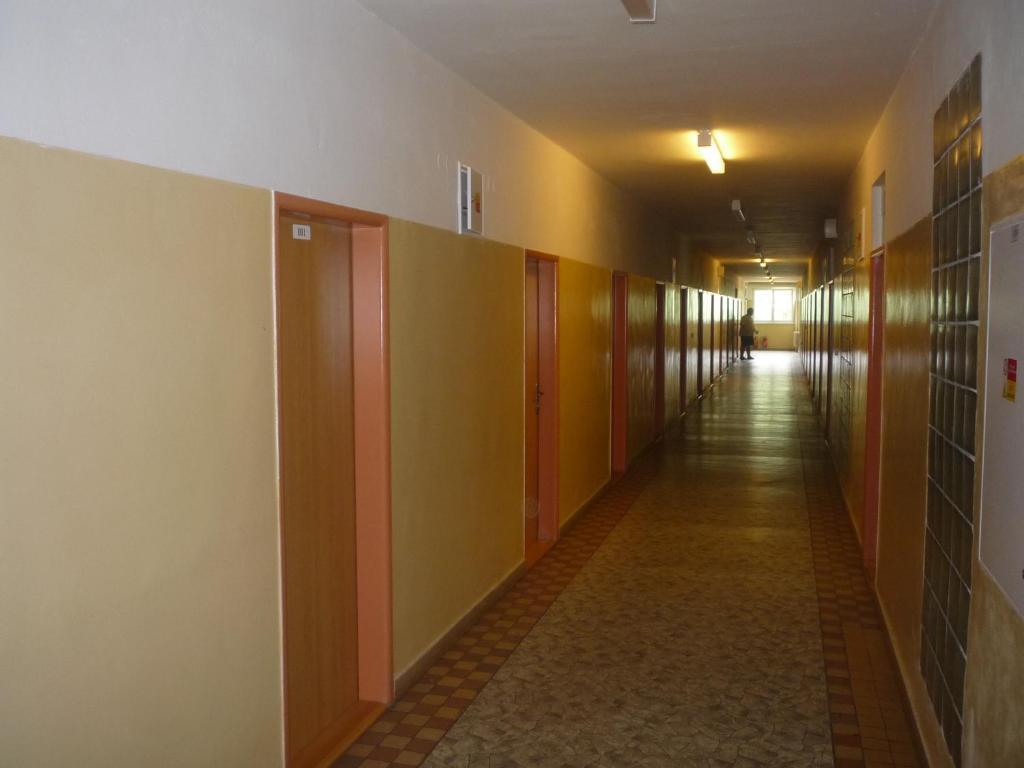 Koleje J.A.Komenskeho Brünn  Szoba fotó