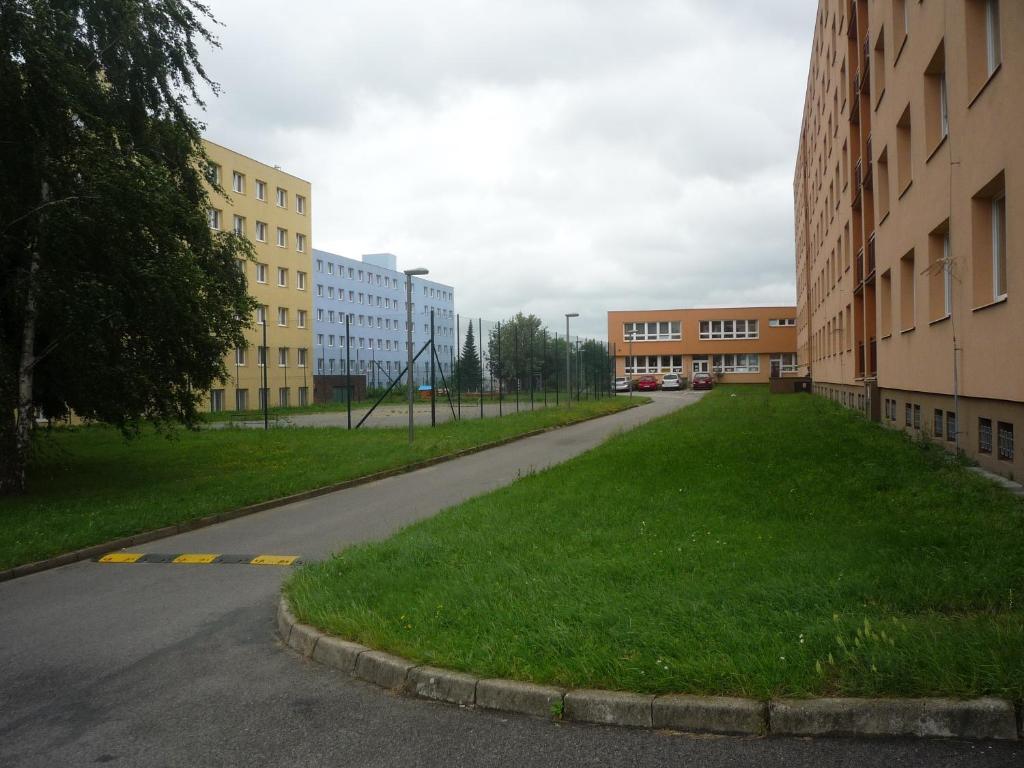 Koleje J.A.Komenskeho Brünn  Kültér fotó
